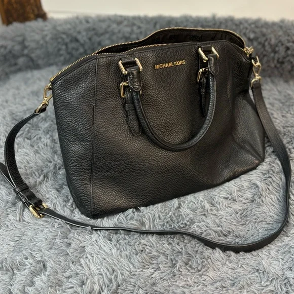 Michael Kors Black Pebbled Leather Shoulder Bag Removable Strap MK Logo - Picture 1 of 11